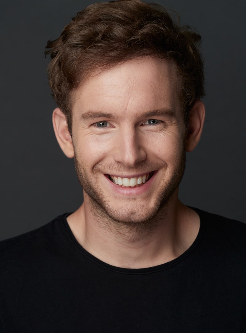 Carlos Soroa - actor - representante MC artistas